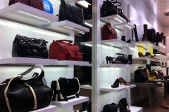 commerces_0000s_0005_IMG_0781